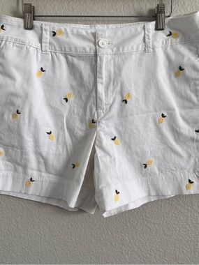 White Embroidered Lemon Women’s Shorts